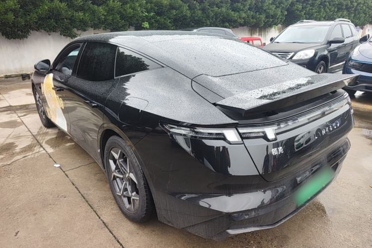 Used Lynk & Co Z10 2025 95 kWh 766 km Range Rear-Wheel Drive Max Rear Left 45 Deg