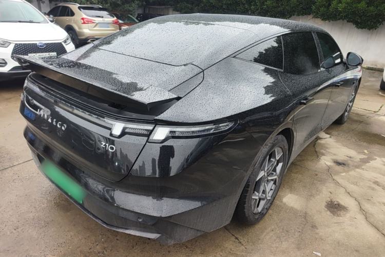 Used Lynk & Co Z10 2025 95 kWh 766 km Range Rear-Wheel Drive Max Rear Right 45 Deg