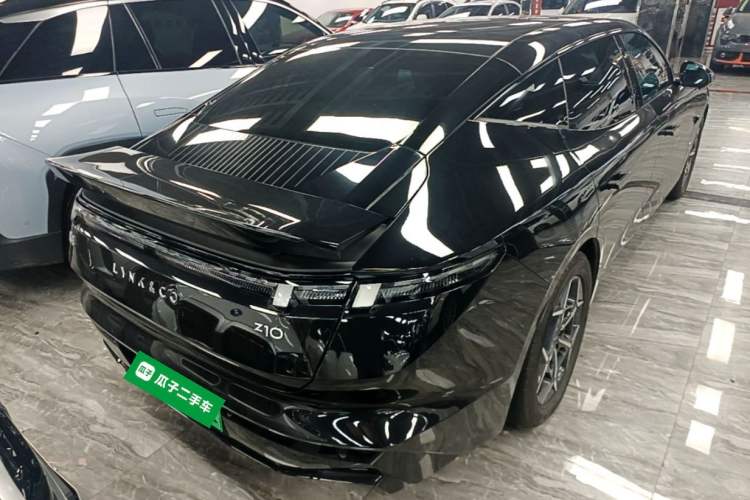 Used Lynk & Co Z10 2025 95 kWh 766 km Range Rear-Wheel Drive Max Rear Right 45 Deg