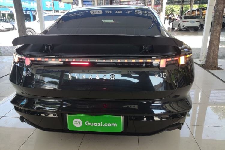 Used Lynk & Co Z10 2025 95 kWh 766 km Range Rear-Wheel Drive Max Rear