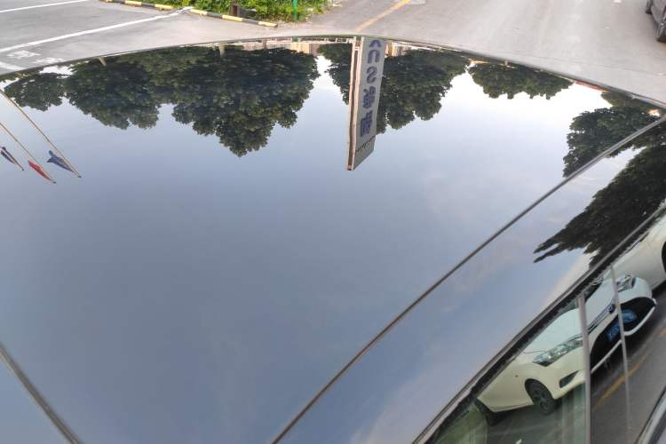 Used Lynk & Co Z10 2025 95 kWh 766 km Range Rear-Wheel Drive Max Roof