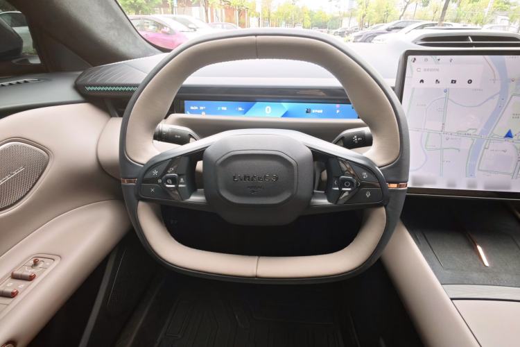 Used Lynk & Co Z10 2025 95 kWh 766 km Range Rear-Wheel Drive Max Steering Wheel