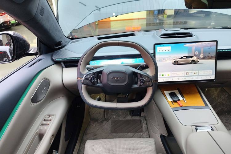 Used Lynk & Co Z10 2025 95 kWh 702 km All-Wheel Drive Intelligent Driving Ultra Steering Wheel