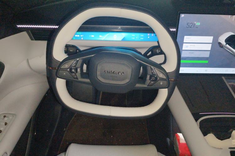 Used Lynk & Co Z10 2025 95 kWh 766 km Range Rear-Wheel Drive Max Steering Wheel