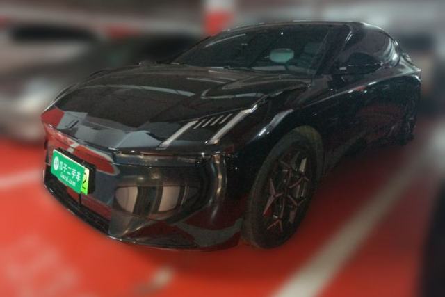 Used Lynk & Co Z10 2025 95 kWh 766 km Range Rear-Wheel Drive Max