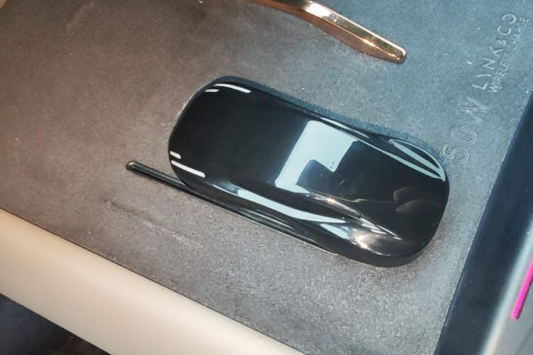 Used Lynk & Co Z10 2025 95 kWh 766 km Range Rear-Wheel Drive Max Vehicle Key