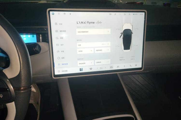 Used Lynk & Co Z10 2025 95 kWh 702 km All-Wheel Drive Intelligent Driving Ultra Audio And AC Panel