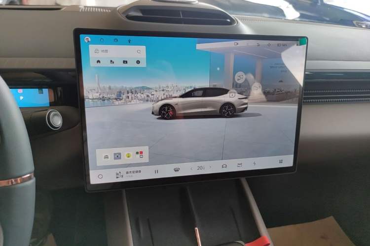 Used Lynk & Co Z10 2025 95 kWh 702 km All-Wheel Drive Intelligent Driving Ultra Audio And AC Panel