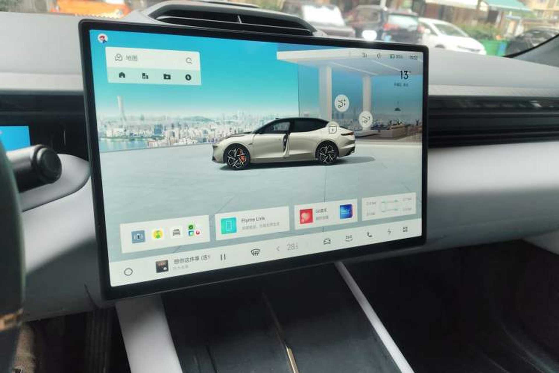 Used Lynk & Co Z10 2025 95 kWh 702 km All-Wheel Drive Intelligent Driving Ultra Audio And AC Panel