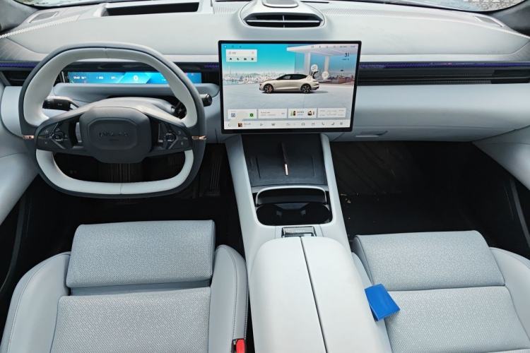 Used Lynk & Co Z10 2025 95 kWh 702 km All-Wheel Drive Intelligent Driving Ultra Center Console