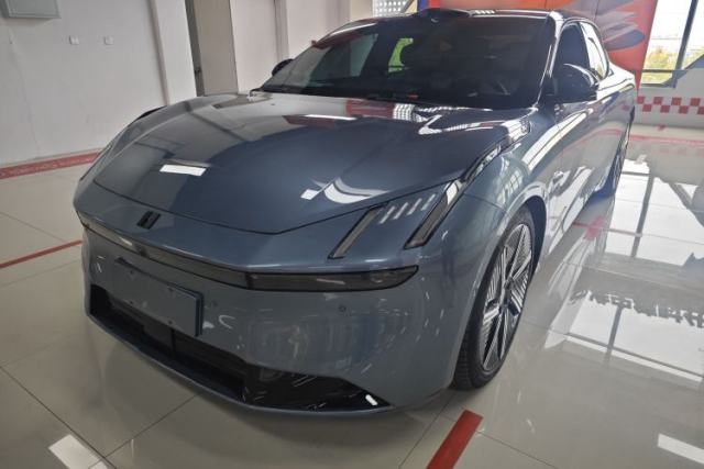 Used Lynk & Co Z10 2025 95 kWh 806 km Range Rear-Wheel Drive Advanced Driver-Assistance System Max