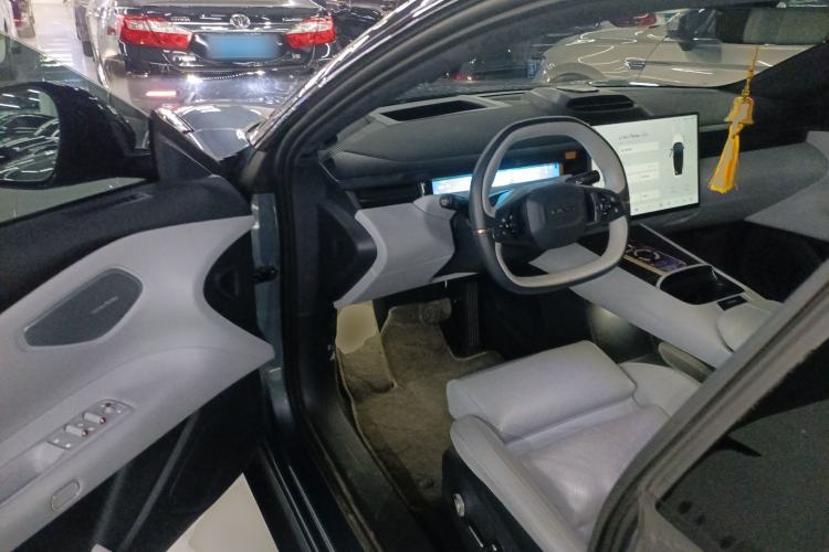 Used Lynk & Co Z10 2025 95 kWh 702 km All-Wheel Drive Intelligent Driving Ultra Driver Seat