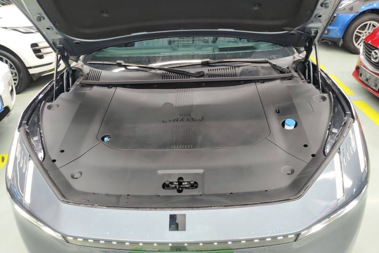 Used Lynk & Co Z10 2025 95 kWh 702 km All-Wheel Drive Intelligent Driving Ultra Engine Bay