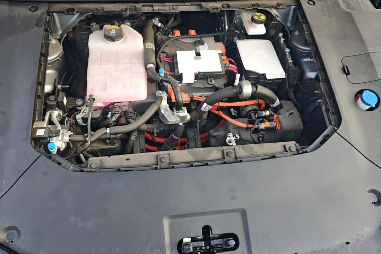 Used Lynk & Co Z10 2025 95 kWh 702 km All-Wheel Drive Intelligent Driving Ultra Engine Bay