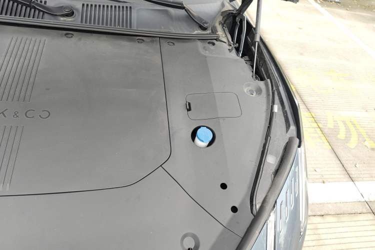 Used Lynk & Co Z10 2025 95 kWh 702 km All-Wheel Drive Intelligent Driving Ultra Engine Bay Left