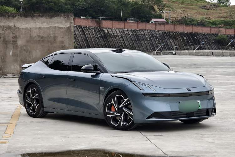 Used Lynk & Co Z10 2025 95 kWh 702 km All-Wheel Drive Intelligent Driving Ultra Exterior 1