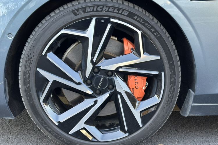 Used Lynk & Co Z10 2025 95 kWh 702 km All-Wheel Drive Intelligent Driving Ultra Exterior 2