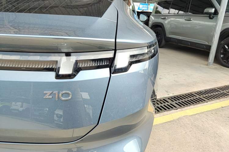Used Lynk & Co Z10 2025 95 kWh 702 km All-Wheel Drive Intelligent Driving Ultra Exterior 3