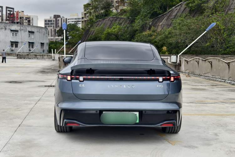Used Lynk & Co Z10 2025 95 kWh 702 km All-Wheel Drive Intelligent Driving Ultra Exterior 3