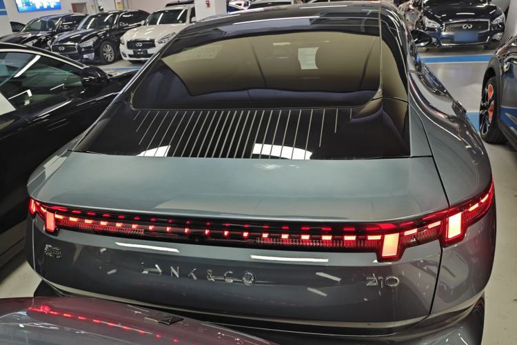Used Lynk & Co Z10 2025 95 kWh 702 km All-Wheel Drive Intelligent Driving Ultra Exterior 4