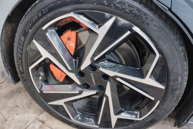 Used Lynk & Co Z10 2025 95 kWh 702 km All-Wheel Drive Intelligent Driving Ultra Exterior 5