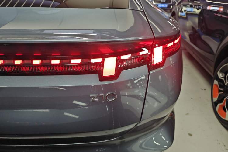 Used Lynk & Co Z10 2025 95 kWh 702 km All-Wheel Drive Intelligent Driving Ultra Exterior 6