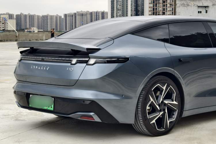 Used Lynk & Co Z10 2025 95 kWh 702 km All-Wheel Drive Intelligent Driving Ultra Exterior 6