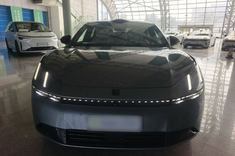 Used Lynk & Co Z10 2025 95 kWh 806 km Range Rear-Wheel Drive Advanced Driver-Assistance System Max Front