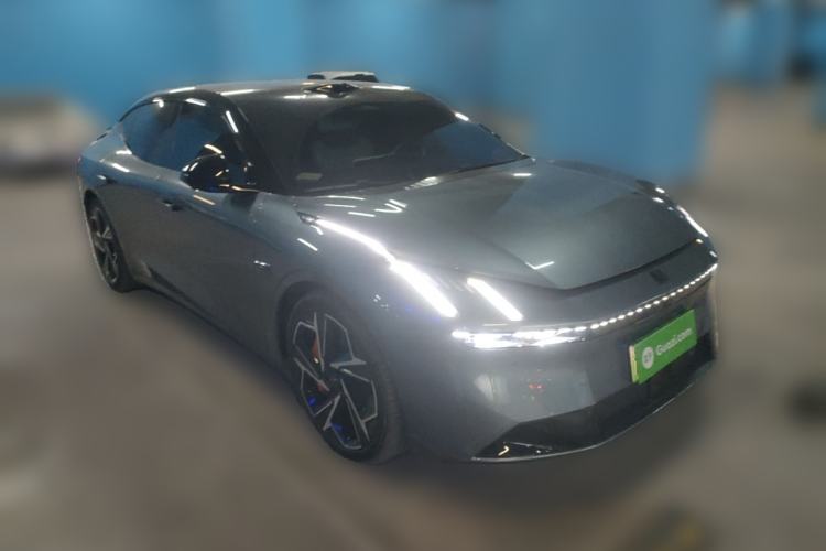 Used Lynk & Co Z10 2025 95 kWh 702 km All-Wheel Drive Intelligent Driving Ultra Front Right 45 Deg