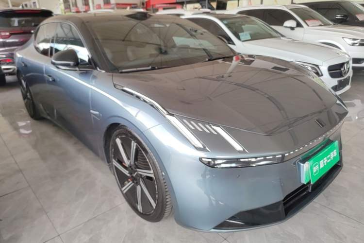 Used Lynk & Co Z10 2025 95 kWh 702 km All-Wheel Drive Intelligent Driving Ultra Front Right 45 Deg