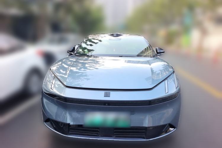 Used Lynk & Co Z10 2025 95 kWh 806 km Range Rear-Wheel Drive Advanced Driver-Assistance System Max Front