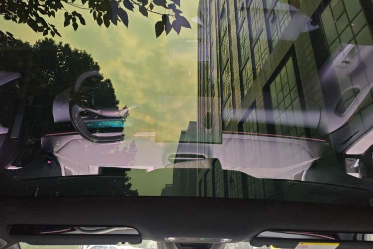 Used Lynk & Co Z10 2025 95 kWh 702 km All-Wheel Drive Intelligent Driving Ultra Headliner