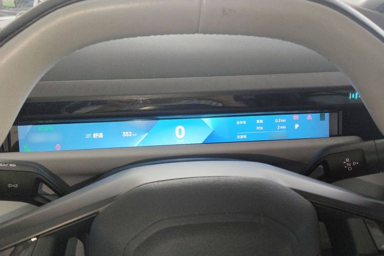 Used Lynk & Co Z10 2025 95 kWh 702 km All-Wheel Drive Intelligent Driving Ultra Instrument Cluster