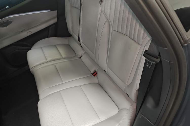 Used Lynk & Co Z10 2025 95 kWh 702 km All-Wheel Drive Intelligent Driving Ultra Interior 4