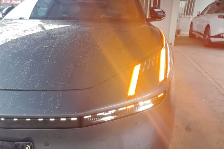 Used Lynk & Co Z10 2025 95 kWh 702 km All-Wheel Drive Intelligent Driving Ultra Left Front Headlight