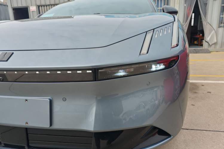 Used Lynk & Co Z10 2025 95 kWh 702 km All-Wheel Drive Intelligent Driving Ultra Left Front Headlight