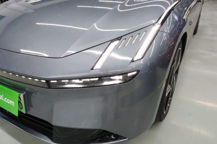 Used Lynk & Co Z10 2025 95 kWh 702 km All-Wheel Drive Intelligent Driving Ultra Left Front Headlight