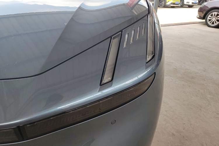 Used Lynk & Co Z10 2025 95 kWh 702 km All-Wheel Drive Intelligent Driving Ultra Left Front Headlight