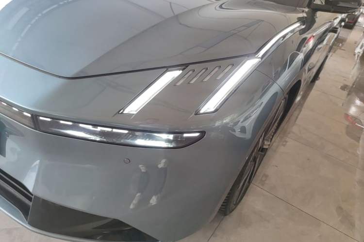 Used Lynk & Co Z10 2025 95 kWh 702 km All-Wheel Drive Intelligent Driving Ultra Left Front Headlight