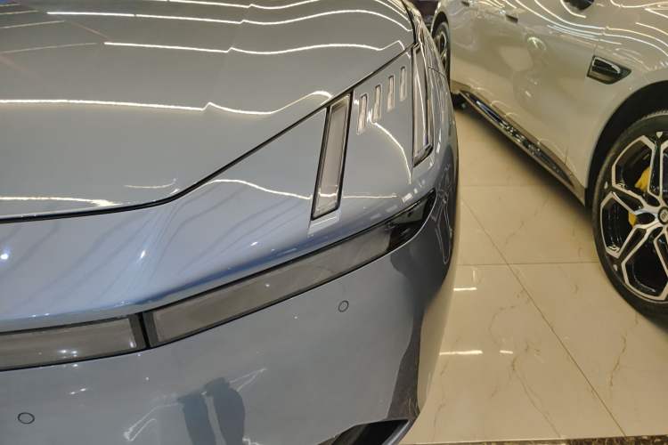 Used Lynk & Co Z10 2025 95 kWh 702 km All-Wheel Drive Intelligent Driving Ultra Left Front Headlight