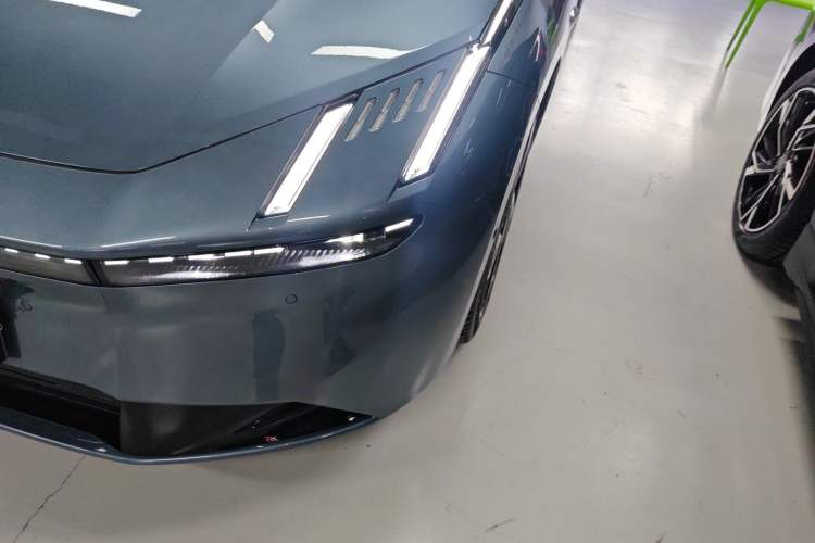 Used Lynk & Co Z10 2025 95 kWh 702 km All-Wheel Drive Intelligent Driving Ultra Left Front Headlight