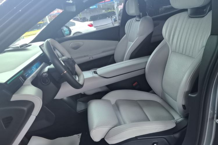 Used Lynk & Co Z10 2025 95 kWh 702 km All-Wheel Drive Intelligent Driving Ultra Left Front Seat
