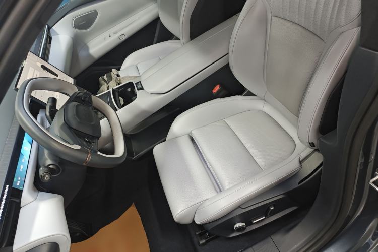 Used Lynk & Co Z10 2025 95 kWh 702 km All-Wheel Drive Intelligent Driving Ultra Left Front Seat