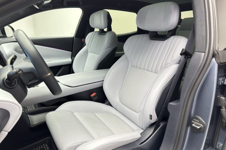 Used Lynk & Co Z10 2025 95 kWh 702 km All-Wheel Drive Intelligent Driving Ultra Left Front Seat