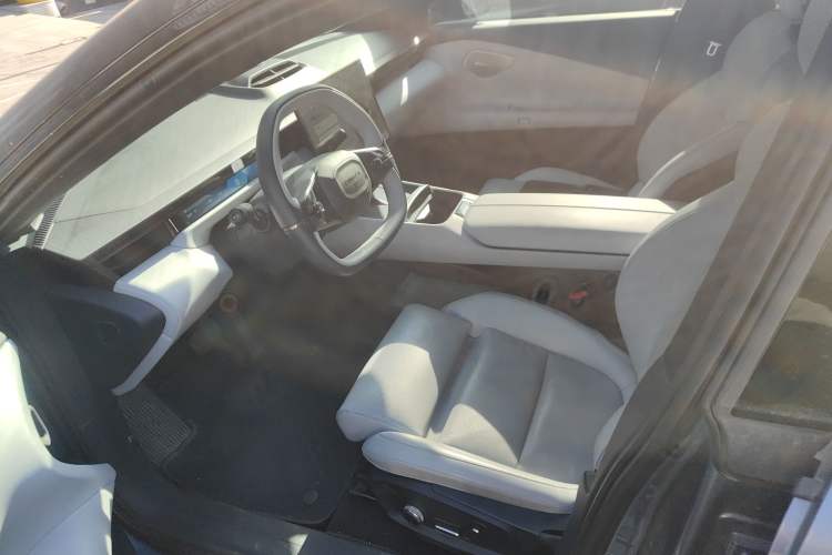 Used Lynk & Co Z10 2025 95 kWh 702 km All-Wheel Drive Intelligent Driving Ultra Left Front Seat