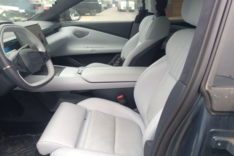 Used Lynk & Co Z10 2025 95 kWh 702 km All-Wheel Drive Intelligent Driving Ultra Left Front Seat