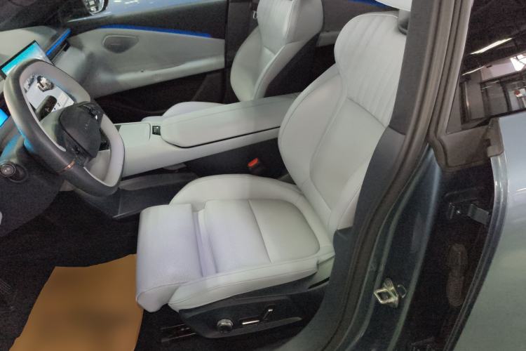 Used Lynk & Co Z10 2025 95 kWh 702 km All-Wheel Drive Intelligent Driving Ultra Left Front Seat