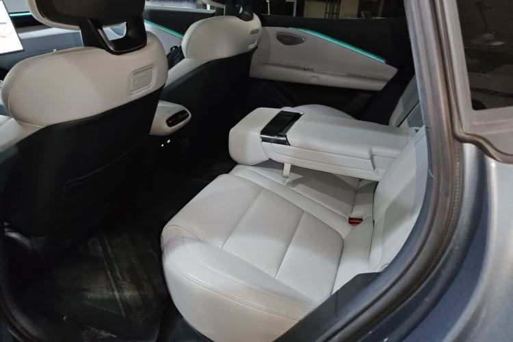 Used Lynk & Co Z10 2025 95 kWh 702 km All-Wheel Drive Intelligent Driving Ultra Left Rear Seat