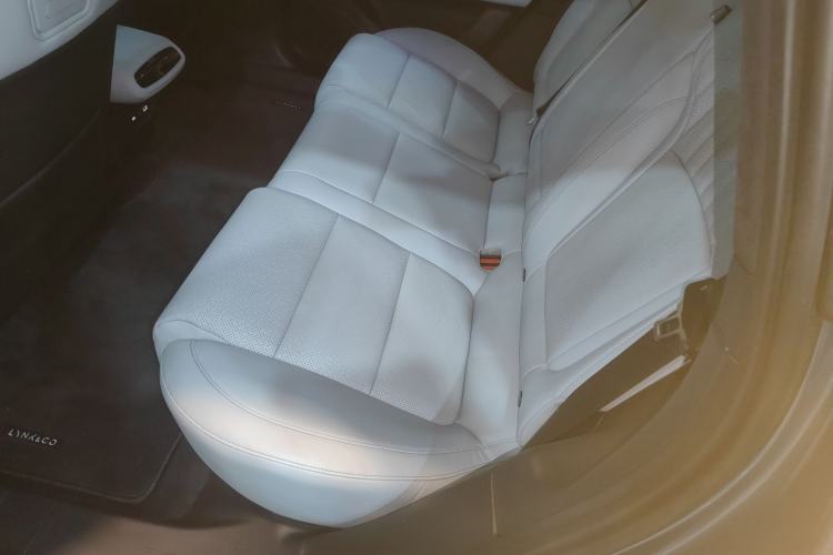 Used Lynk & Co Z10 2025 95 kWh 702 km All-Wheel Drive Intelligent Driving Ultra Left Rear Seat