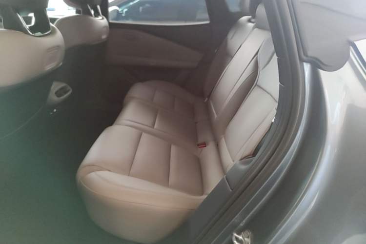 Used Lynk & Co Z10 2025 95 kWh 702 km All-Wheel Drive Intelligent Driving Ultra Left Rear Seat